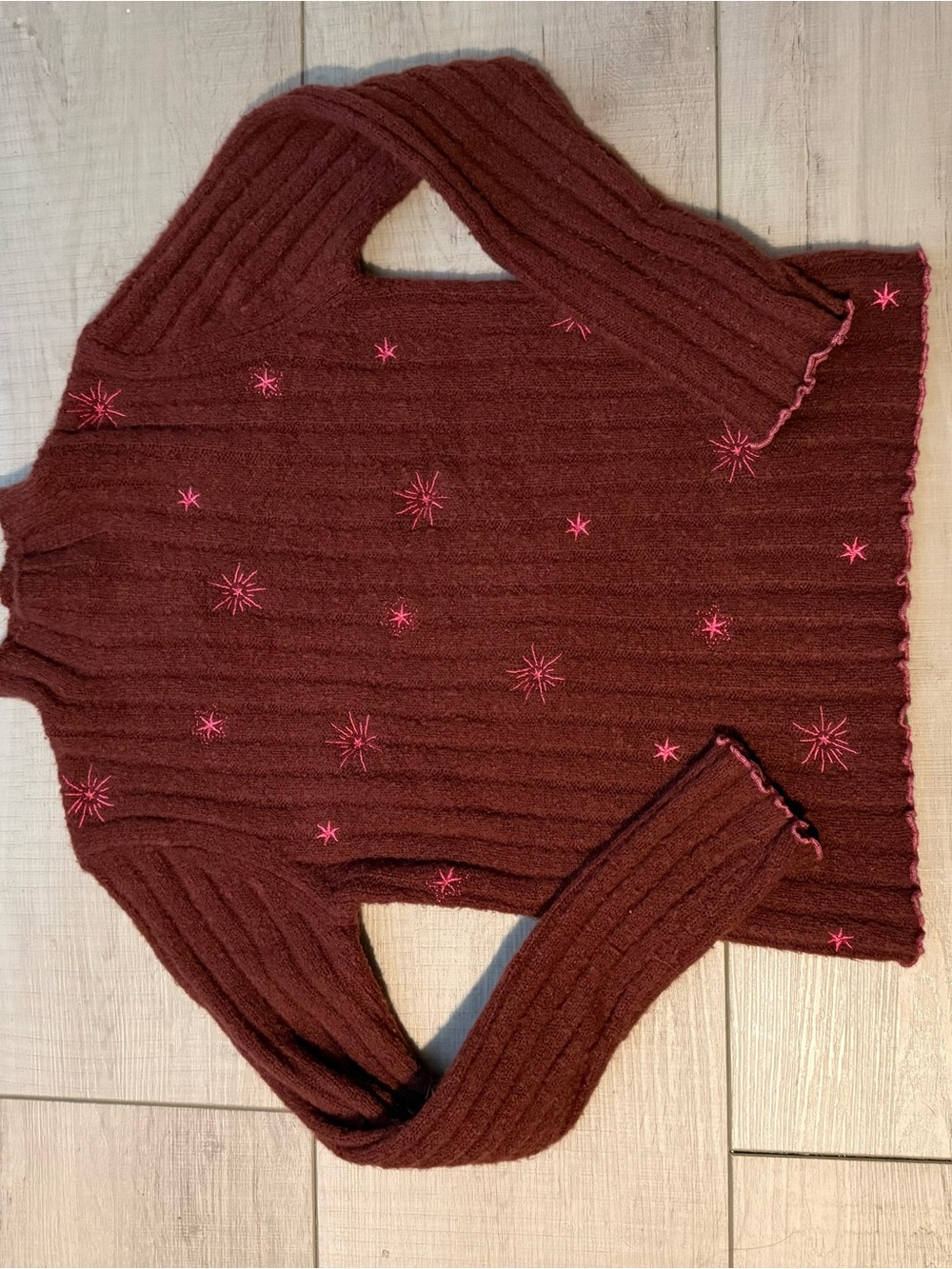 Forever 21 Ribbed Maroon Turtleneck Sweater with Pink Star Embroidery
